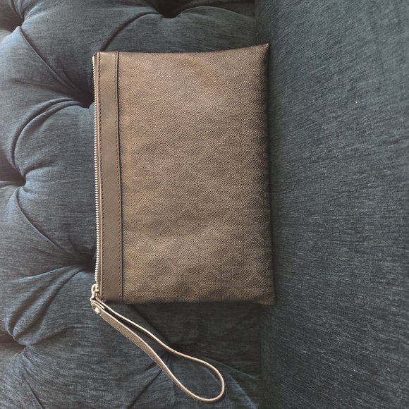 MICHAEL KORS Clutch - Picture 3 of 5